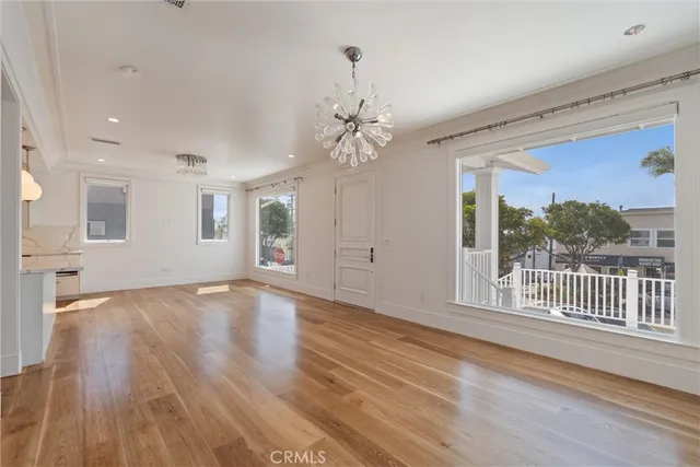 $15,000 | 1200 Manhattan Avenue, Manhattan Beach, CA 90266