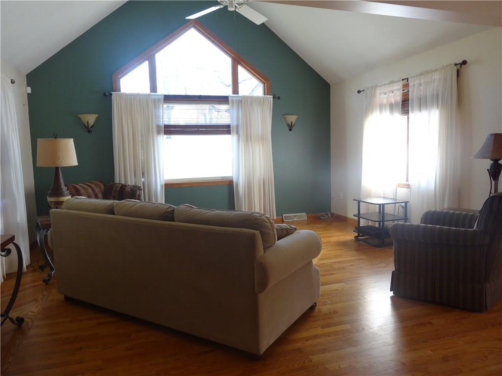 239 Drake Road Bethel Park, PA 15102 - Photo 8 of 20 Gallery Image 8