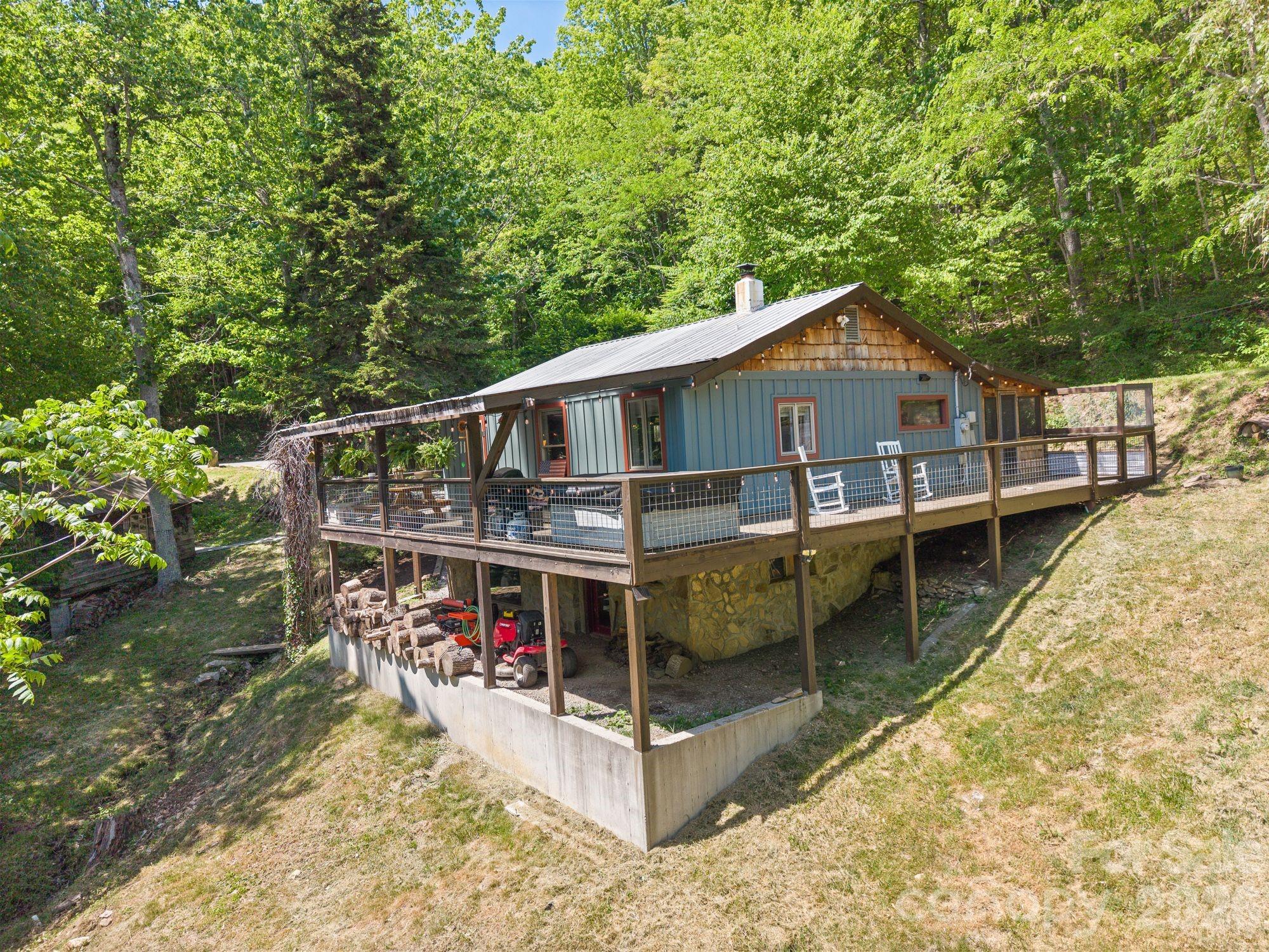 4606 Hemphill Road Waynesville, NC 28785 - Photo 29 of 37 Gallery Image 29