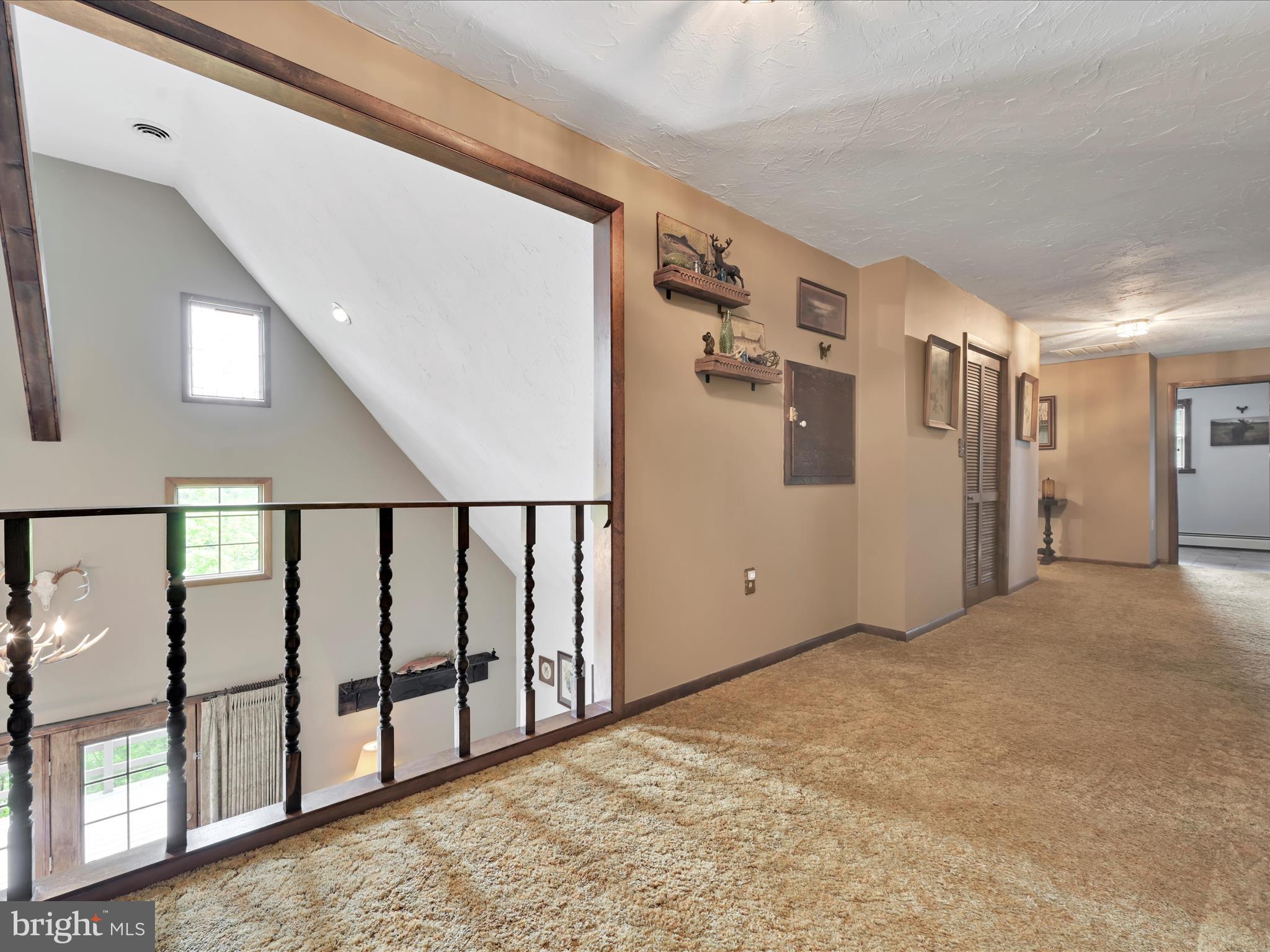 82 South Mountain Road Robesonia, PA 19551 - Photo 16 of 47 Hallway
