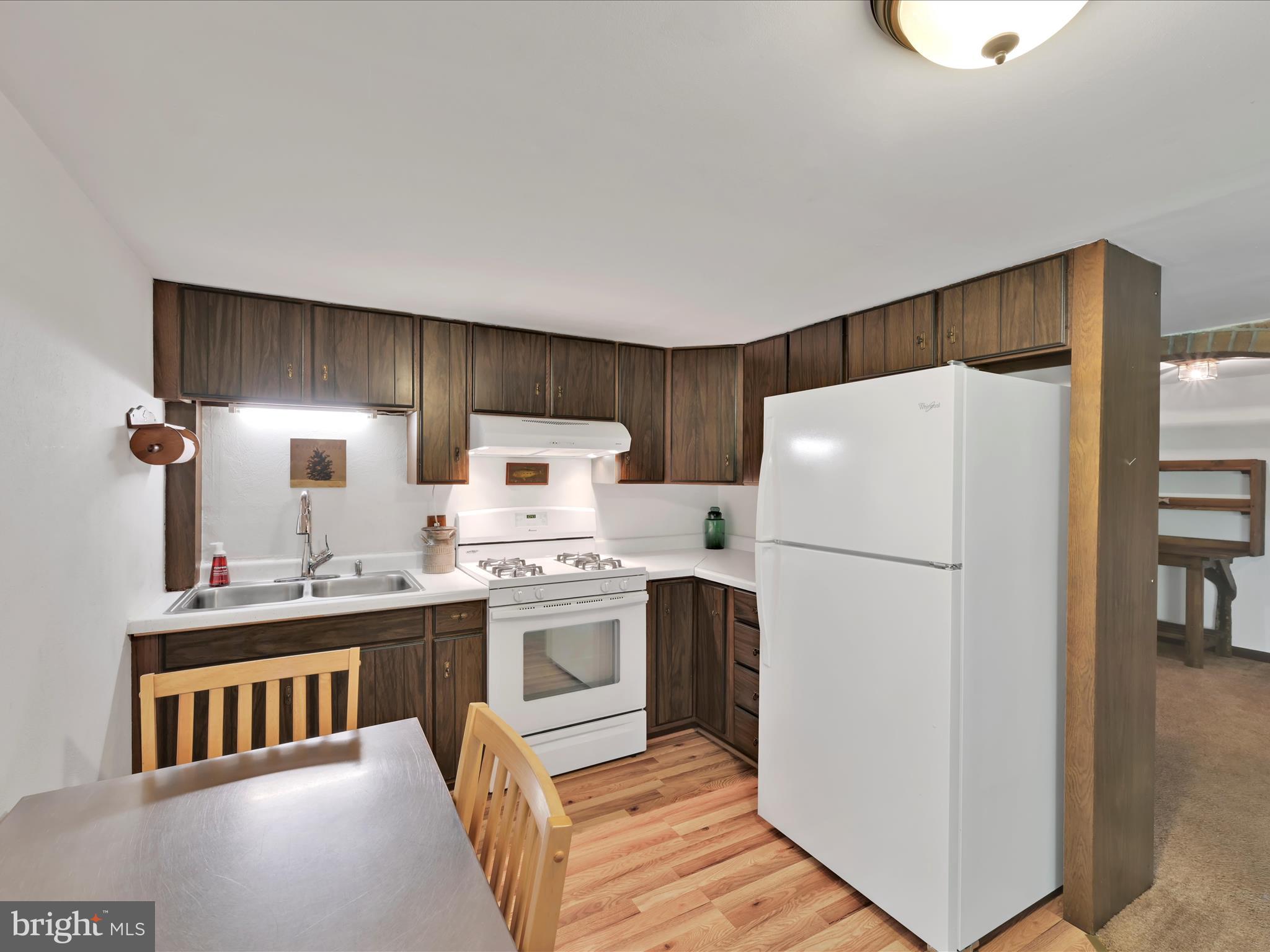 82 South Mountain Road Robesonia, PA 19551 - Photo 29 of 47 In-Law Suite Kitchen