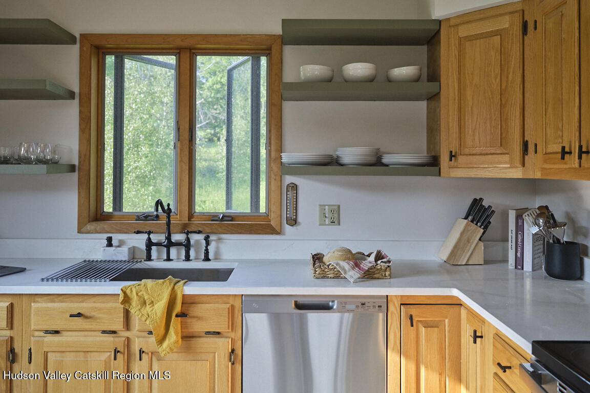 285 Mead Road Fleischmanns, NY 12430 - Photo 6 of 31 5 int kitchen close