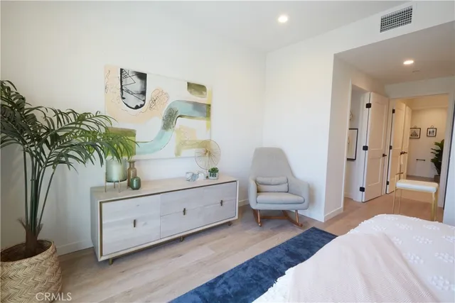 $1,230,000 | 1333 South Orange Grove Avenue, Unit 311, Los Angeles, CA 90019