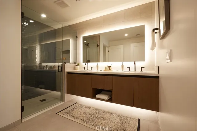 $1,230,000 | 1333 South Orange Grove Avenue, Unit 311, Los Angeles, CA 90019