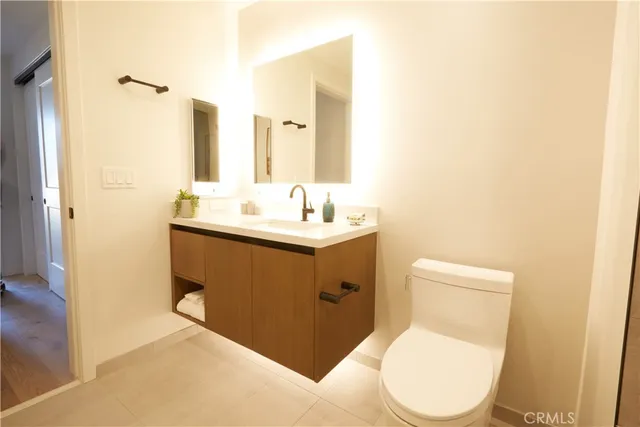 $1,230,000 | 1333 South Orange Grove Avenue, Unit 311, Los Angeles, CA 90019