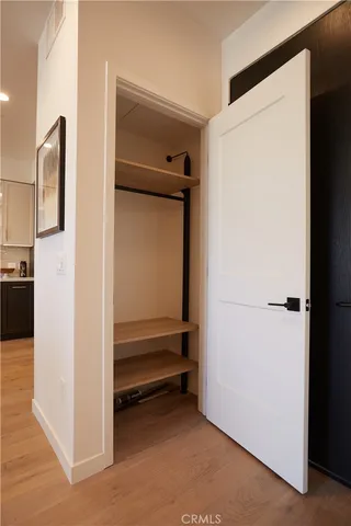 $1,230,000 | 1333 South Orange Grove Avenue, Unit 311, Los Angeles, CA 90019