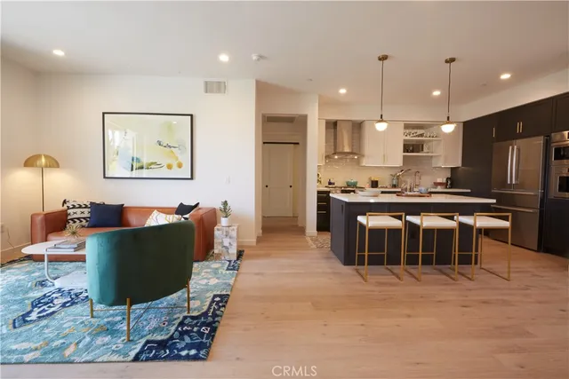 $1,230,000 | 1333 South Orange Grove Avenue, Unit 311, Los Angeles, CA 90019