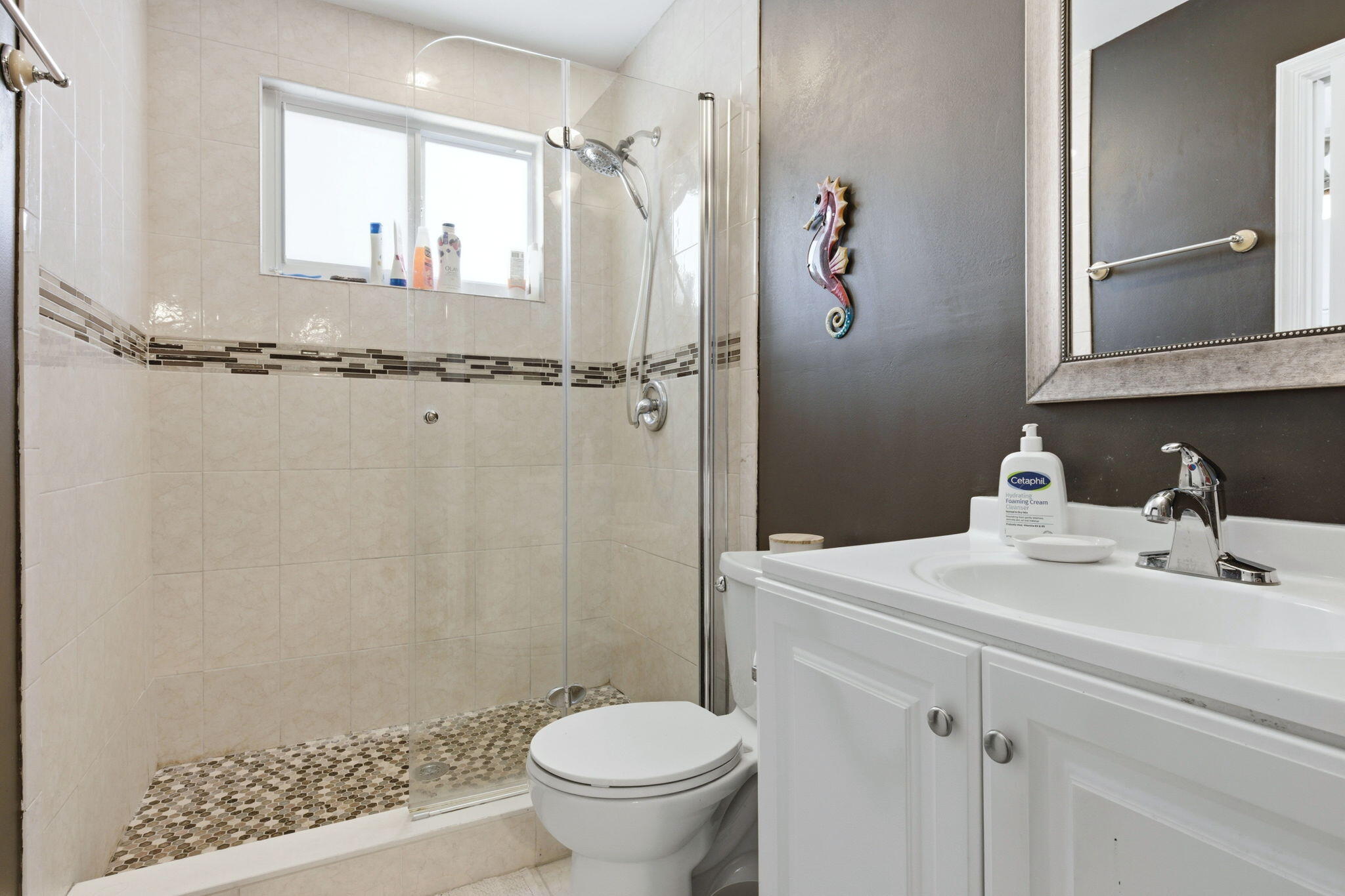 10921 Ravel Court Boca Raton, FL 33498 - Photo 42 of 86 Bathroom 3 - Jack&Jill