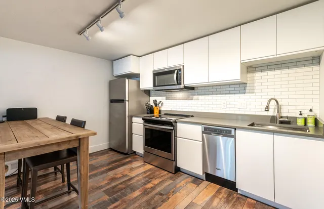 $649,000 | 2079 Chamonix Lane, Unit 5, Vail, CO 81657