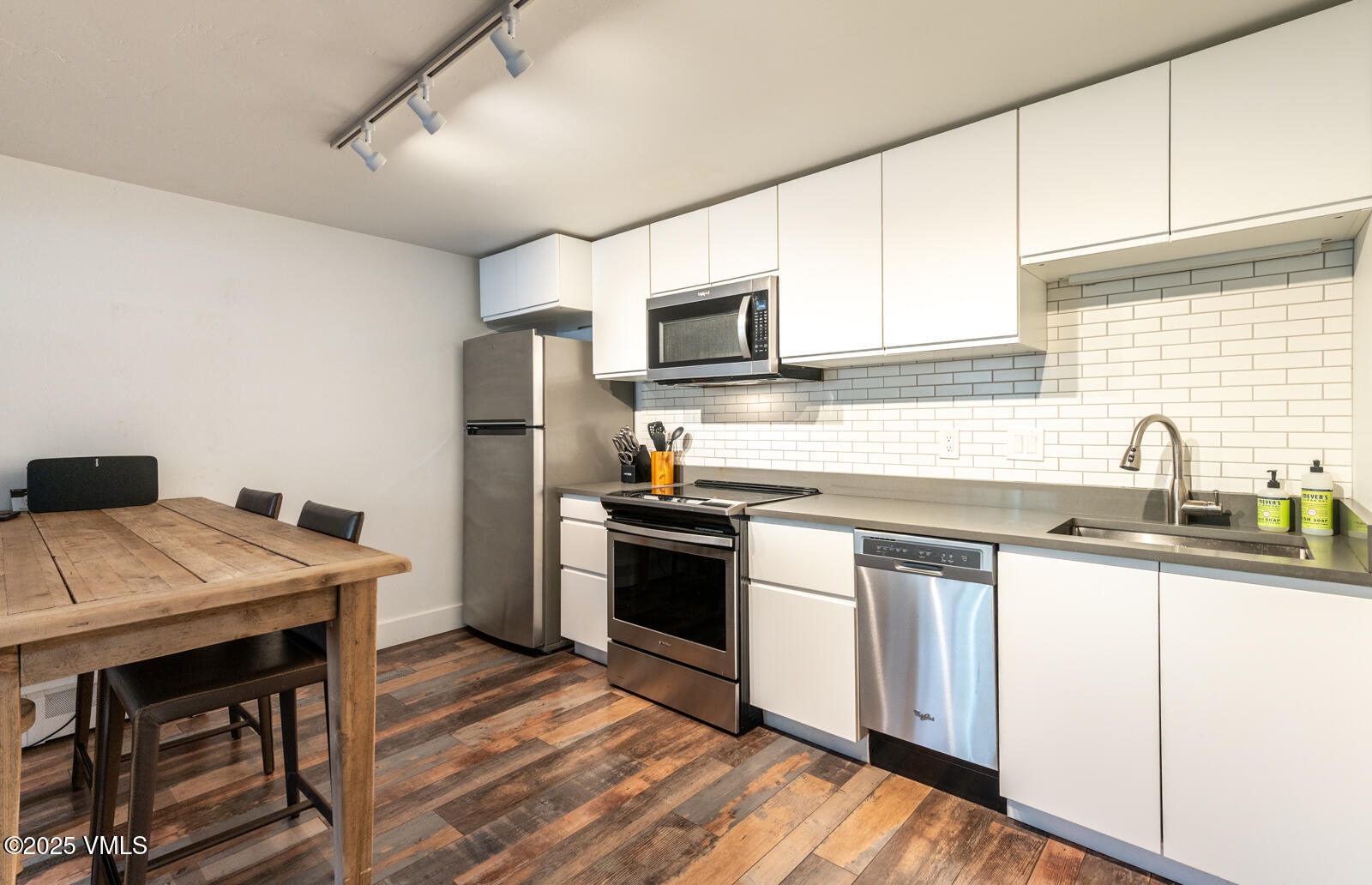 2079 Chamonix Lane, Unit 5 Vail, CO 81657 - Photo 12 of 22 2079 Chamonix Lane #5-12 (1)