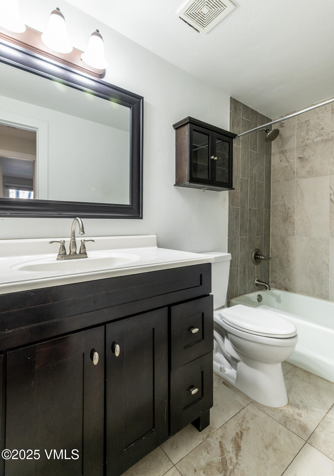 2079 Chamonix Lane, Unit 5 Vail, CO 81657 - Photo 15 of 22 2079 Chamonix Lane #5-19