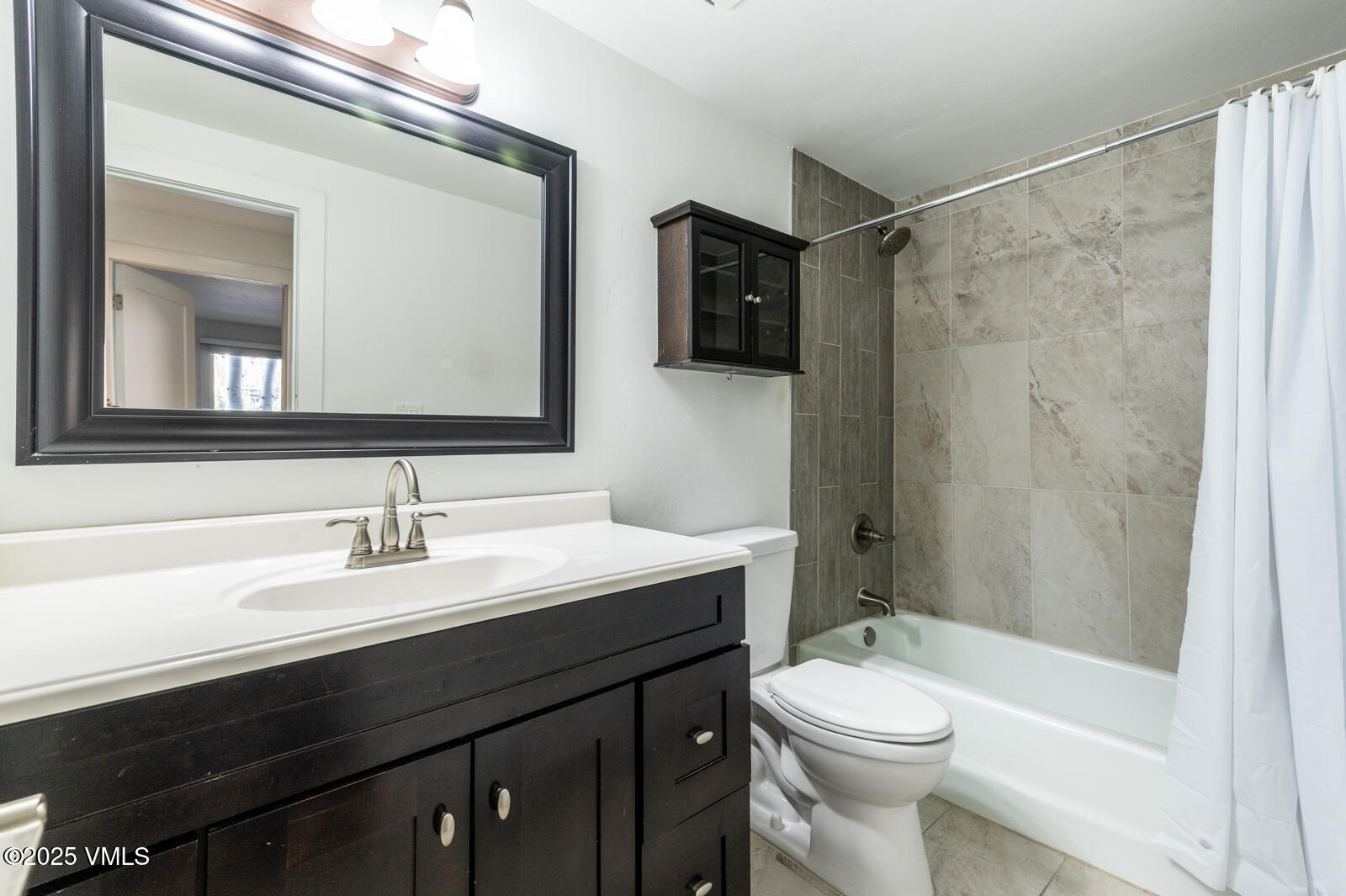 2079 Chamonix Lane, Unit 5 Vail, CO 81657 - Photo 18 of 22 2079 Chamonix Lane #5-17 (1)