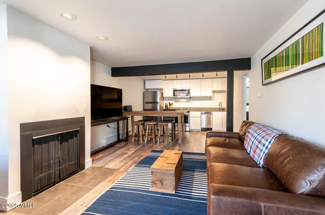 $649,000 | 2079 Chamonix Lane, Unit 5, Vail, CO 81657