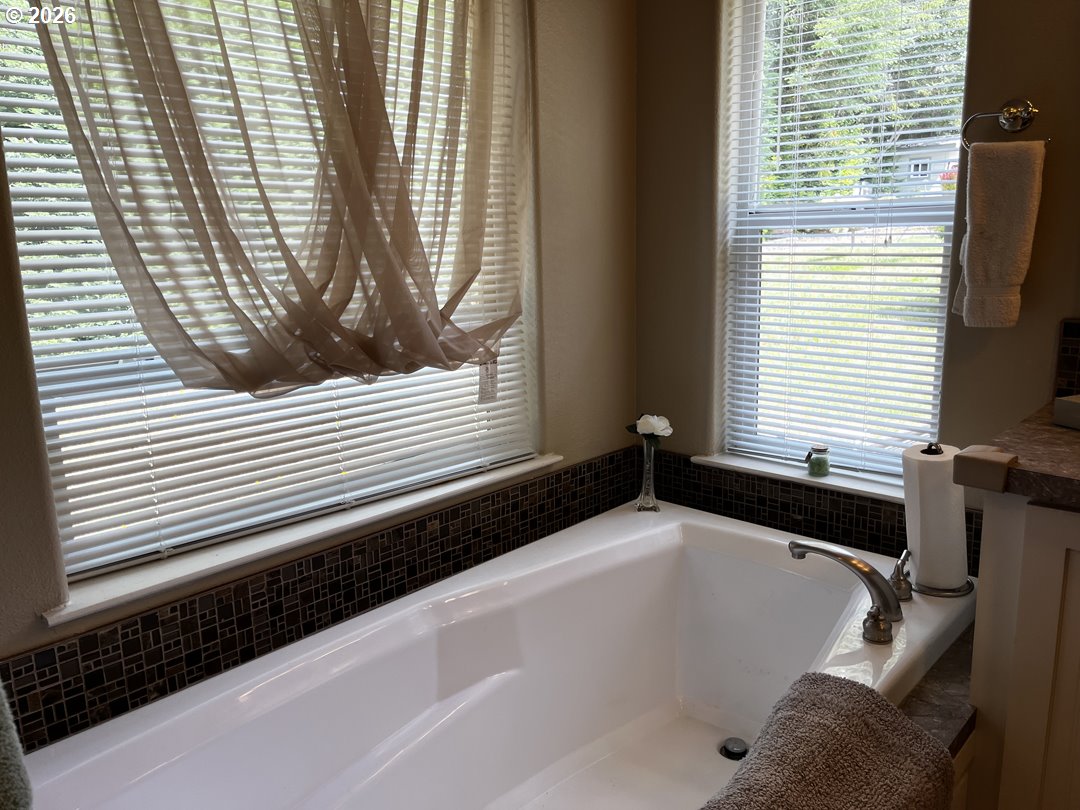83235 Clear Lake Road Florence, OR 97439 - Photo 14 of 41