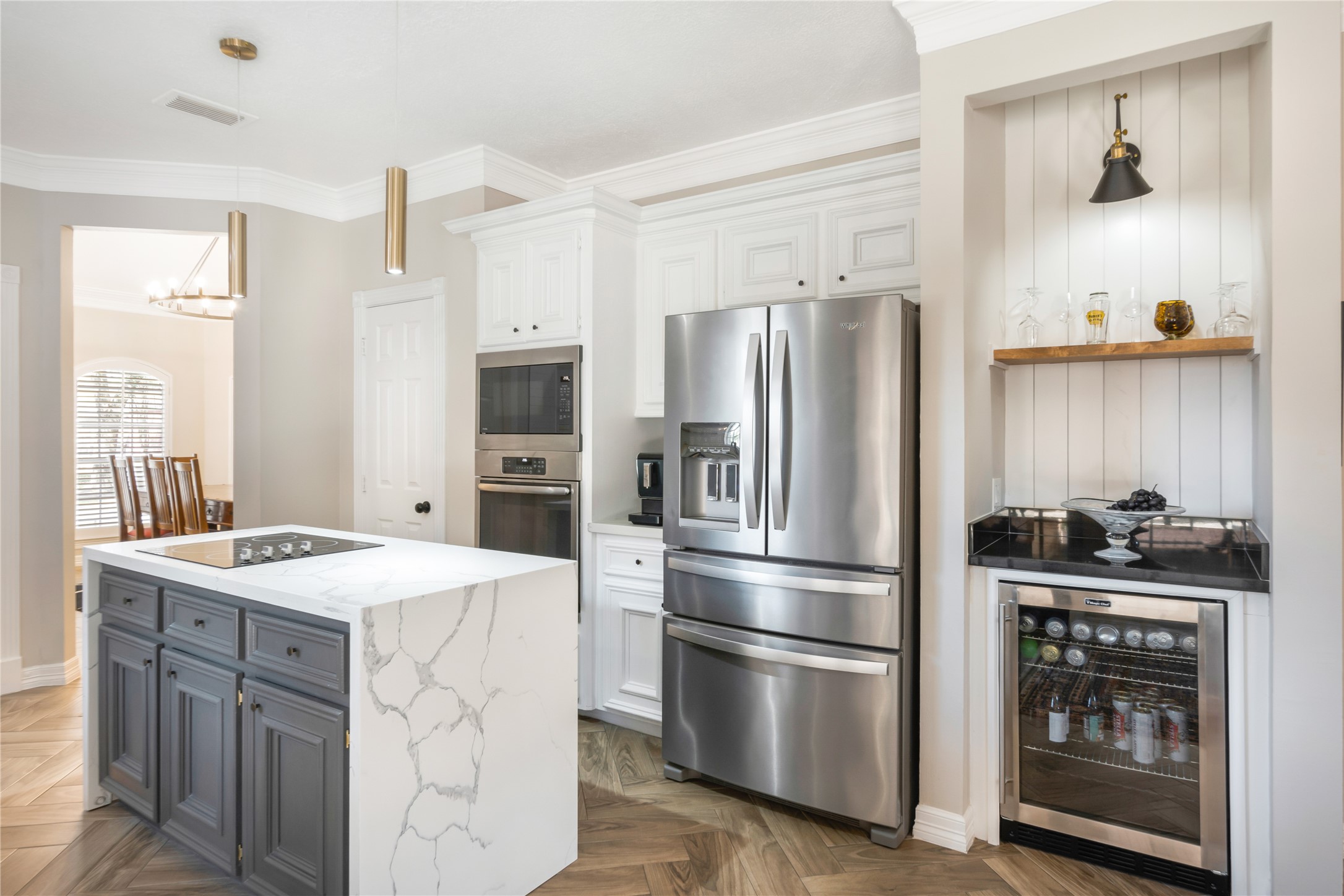 6211 Kingscrest Lane Spring, TX 77389 - Photo 14 of 38 a kitchen with a stove refrigerator and a refrigerator