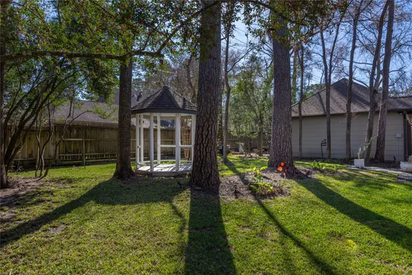 $630,000 | 6211 Kingscrest Lane, Spring, TX 77389