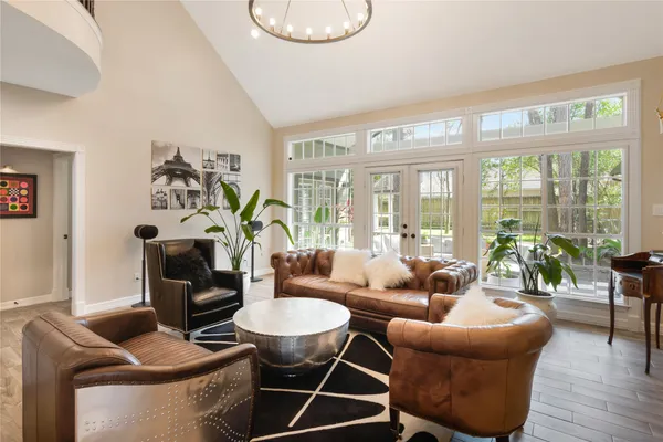 $630,000 | 6211 Kingscrest Lane, Spring, TX 77389