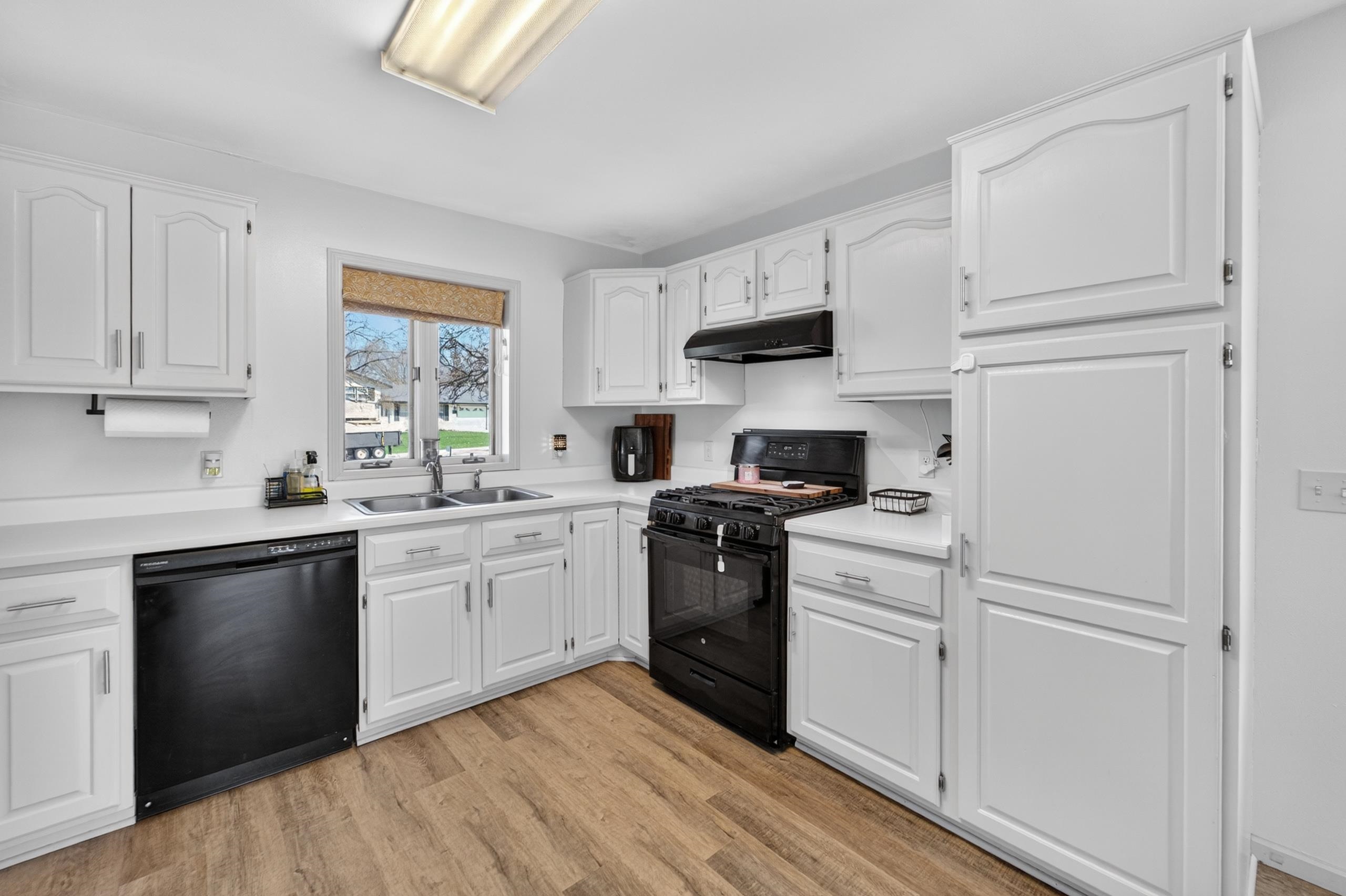 4389 Curry Lane Windsor, WI 53598 - Photo 12 of 29