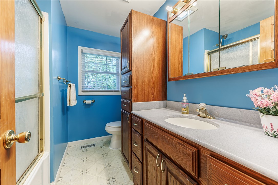 53 Guildhall Road Rochester, NY 14623 - Photo 19 of 35 First floor full bath.