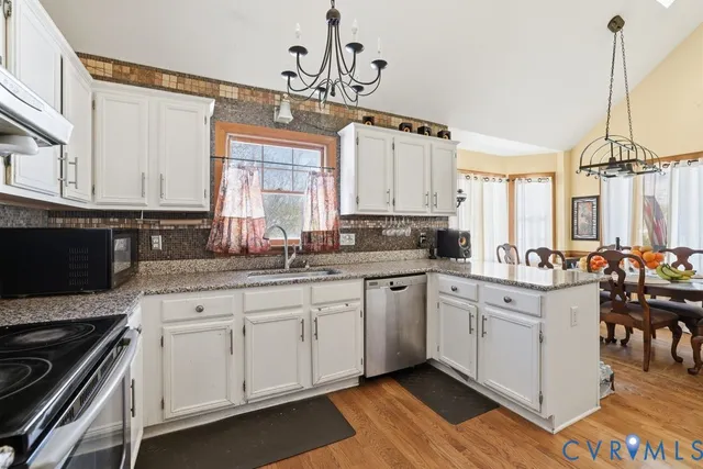 $549,950 | 526 Aldengate Terrace, Midlothian, VA 23114