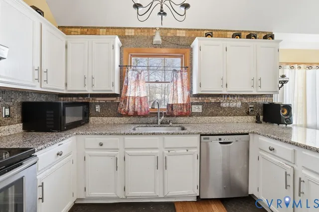 $549,950 | 526 Aldengate Terrace, Midlothian, VA 23114