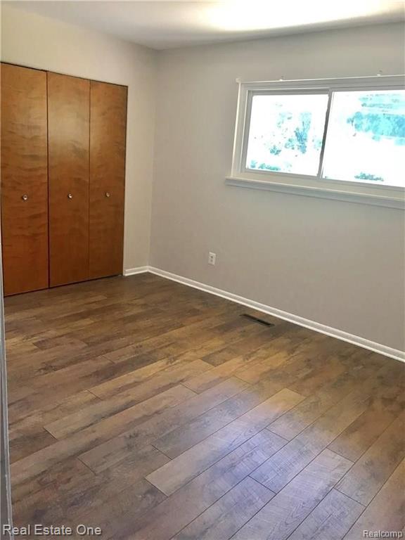 32501 West 13 Mile Road Farmington, MI 48334 - Photo 14 of 20