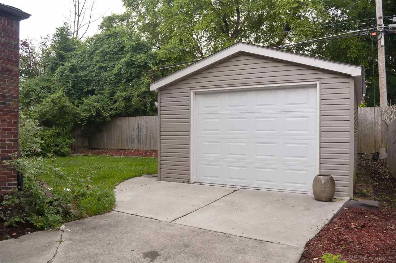1311 Bishop Road Grosse Pointe Park, MI 48230 - Photo 39 of 40