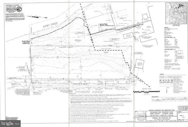 a view of yard with green space