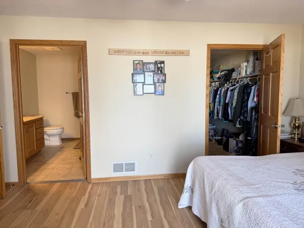 $774,900 | 8942 Eyota Way, Onamia, MN 56359