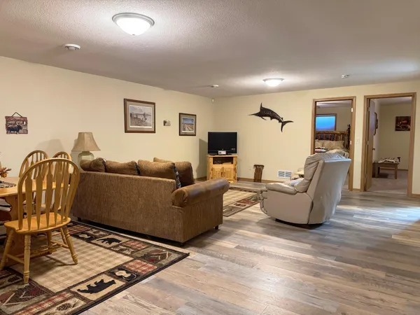 $774,900 | 8942 Eyota Way, Onamia, MN 56359