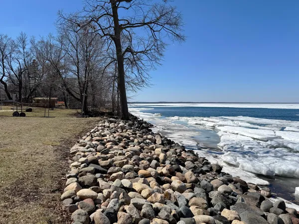 $769,900 | 8942 Eyota Way, Onamia, MN 56359