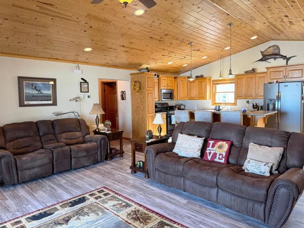 $774,900 | 8942 Eyota Way, Onamia, MN 56359