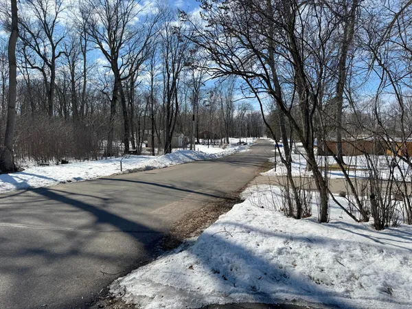 $769,900 | 8942 Eyota Way, Onamia, MN 56359