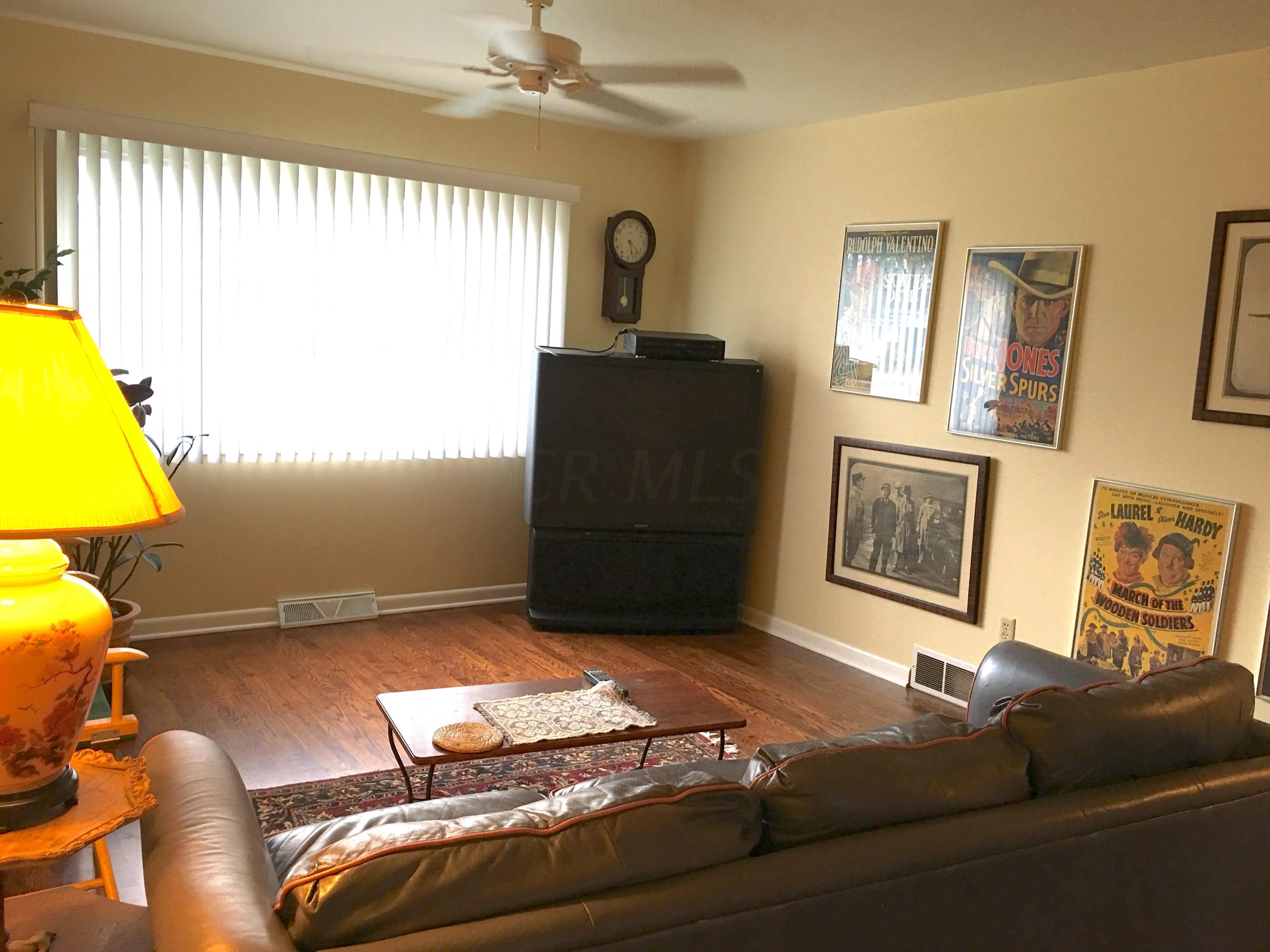 1704 Norma Road Columbus, OH 43229 - Photo 4 of 32 Gallery Image 4