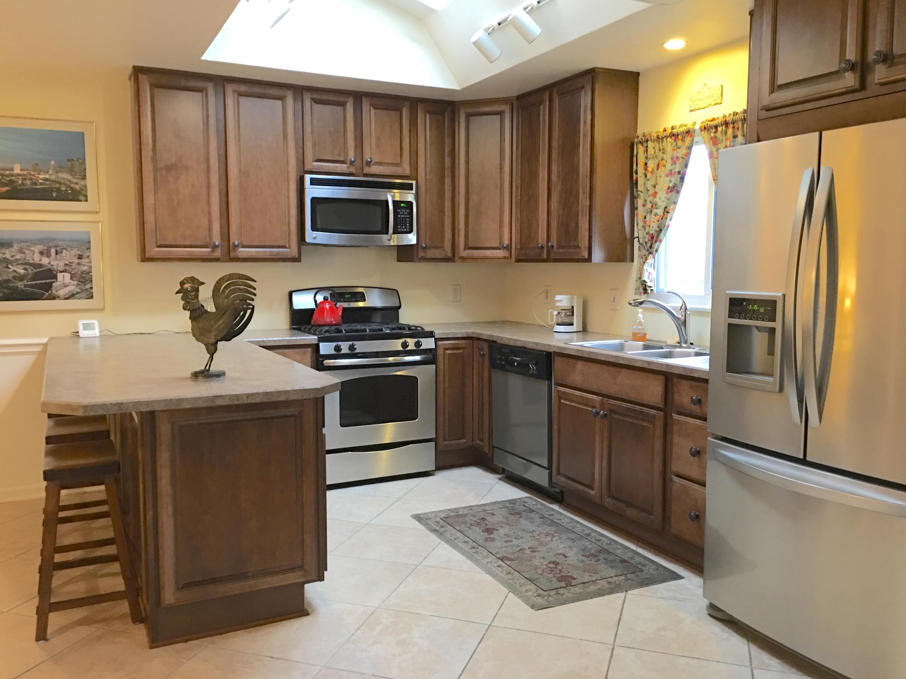 1704 Norma Road Columbus, OH 43229 - Photo 7 of 32 Gallery Image 7