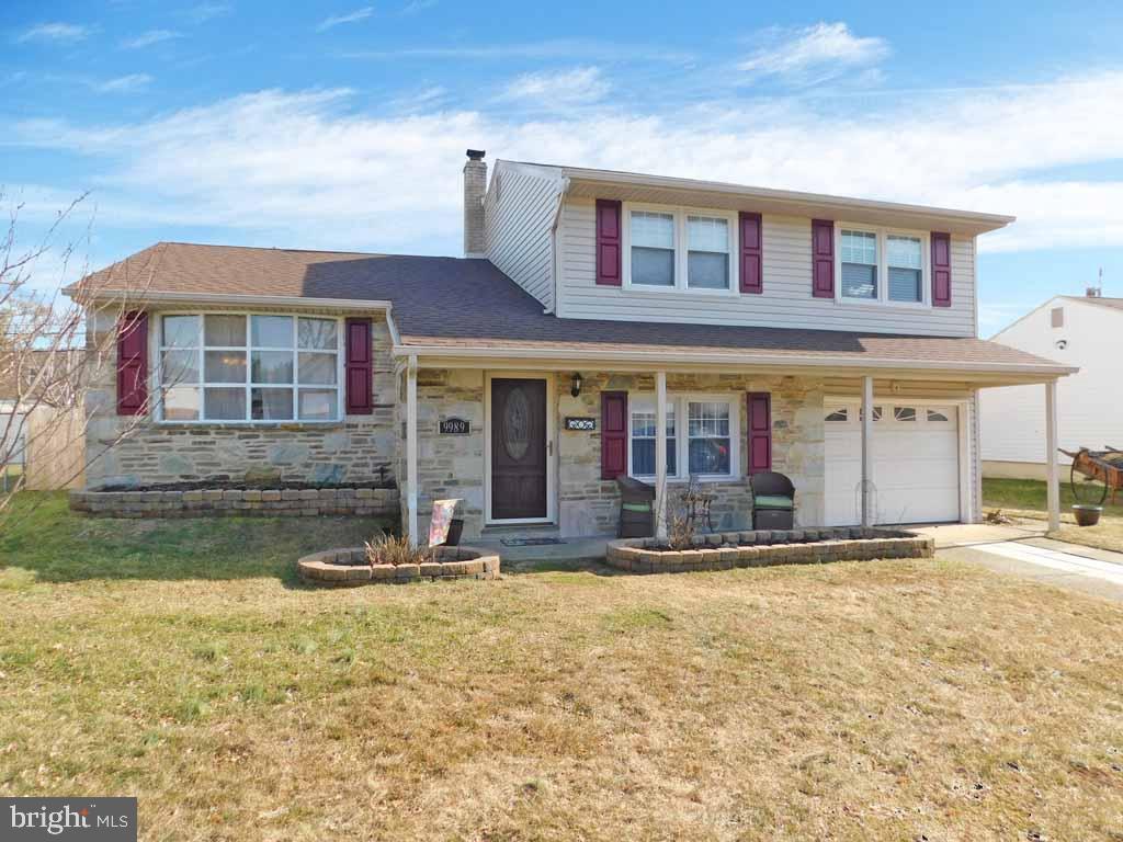 9989 Hardy Road Philadelphia, PA 19115 - Photo 1 of 21 Front view