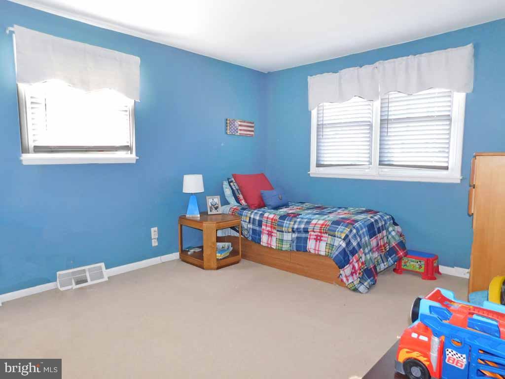 9989 Hardy Road Philadelphia, PA 19115 - Photo 13 of 21 3rd Bedroom