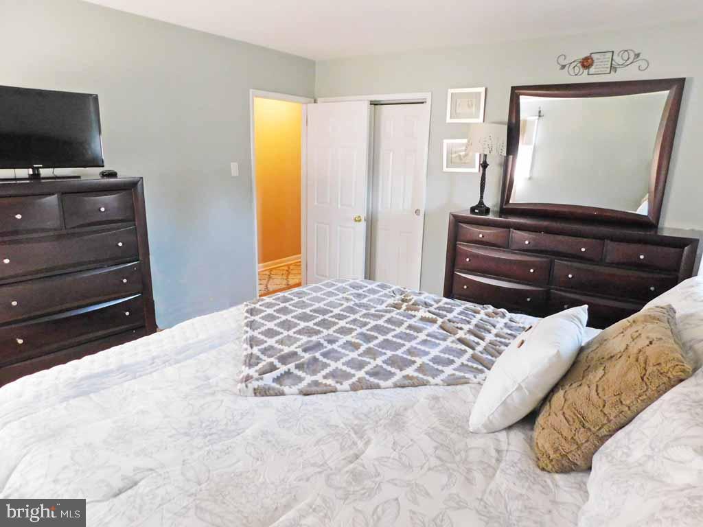 9989 Hardy Road Philadelphia, PA 19115 - Photo 10 of 21 Main Bedroom