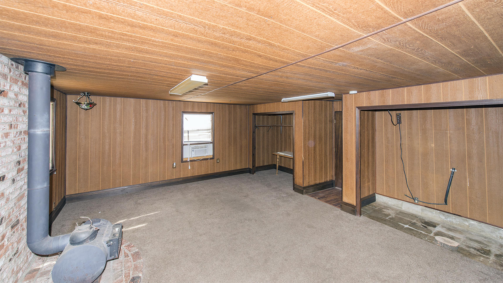 3062 Lawrence Road Redding, CA 96002 - Photo 8 of 16 a view of a livingroom with a staircase