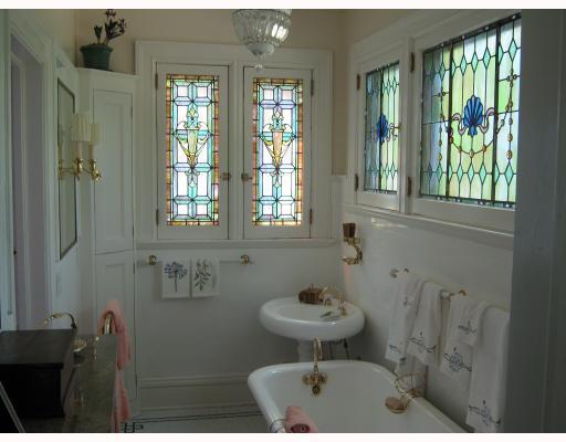 809 Blackburn Road Sewickley Heights, PA 15143 - Photo 12 of 18 Master Bath/Spa.