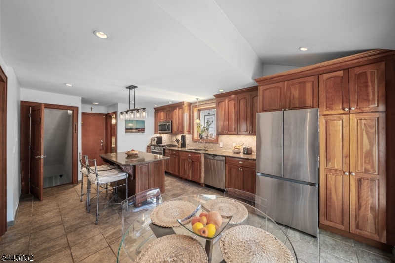 129 N Road Nutley, NJ 07110 - Photo 12 of 30