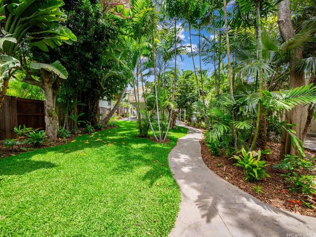 $4,585,000 | 223 Lanipo Drive, Kailua, HI 96734