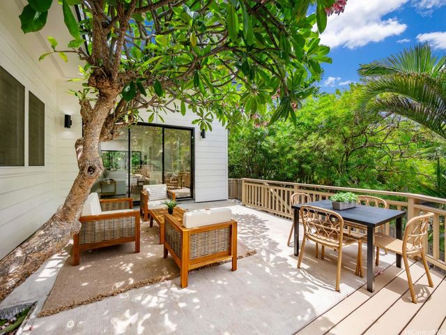 $4,585,000 | 223 Lanipo Drive, Kailua, HI 96734