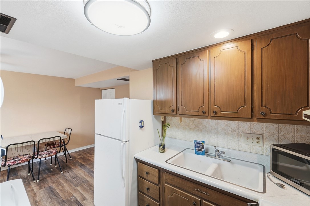 2939 Derr Road Springfield, OH 45503 - Photo 24 of 38