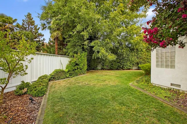 $1,360,000 | 943 Shore Breeze Drive, Sacramento, CA 95831