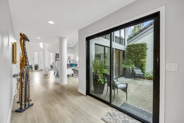 $1,360,000 | 943 Shore Breeze Drive, Sacramento, CA 95831