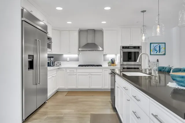 $1,360,000 | 943 Shore Breeze Drive, Sacramento, CA 95831