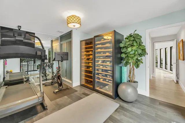 $1,360,000 | 943 Shore Breeze Drive, Sacramento, CA 95831