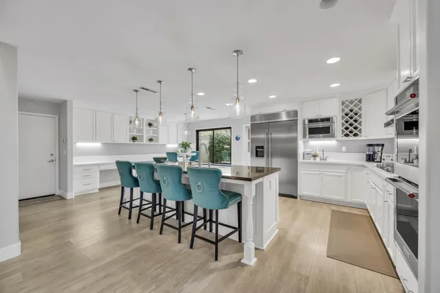 $1,360,000 | 943 Shore Breeze Drive, Sacramento, CA 95831