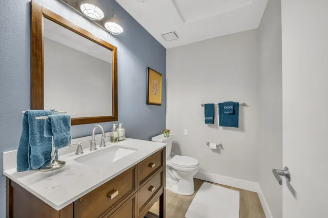 $1,360,000 | 943 Shore Breeze Drive, Sacramento, CA 95831